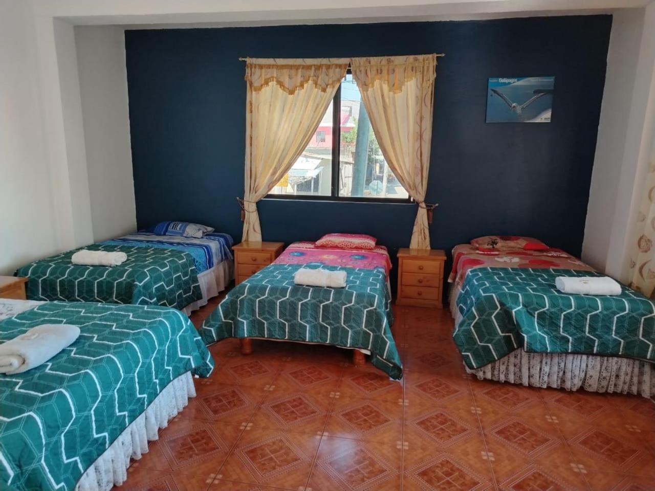 Casa De Celeste Puerto Baquerizo Moreno Bagian luar foto